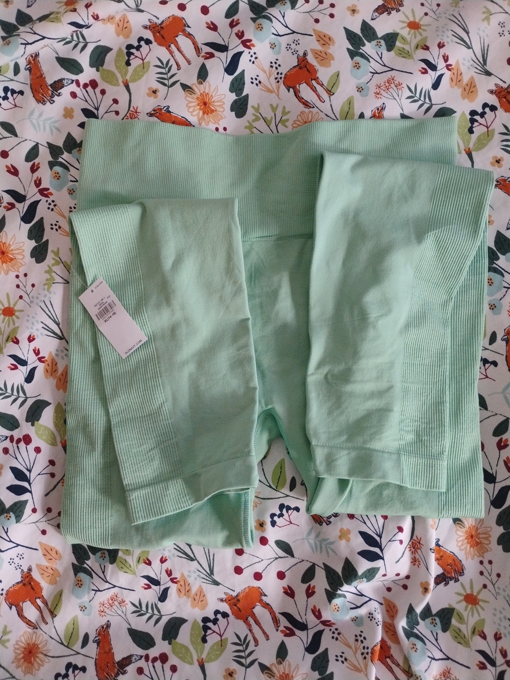 Mint Green Fitted High-Waisted 7/8-Length Seamless Performance Leggings
